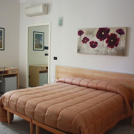 Il Normanno Otel Mesagne Oda fotoğraf
